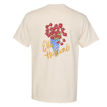 Load image into Gallery viewer, Ivory Flower Pocket Tee
